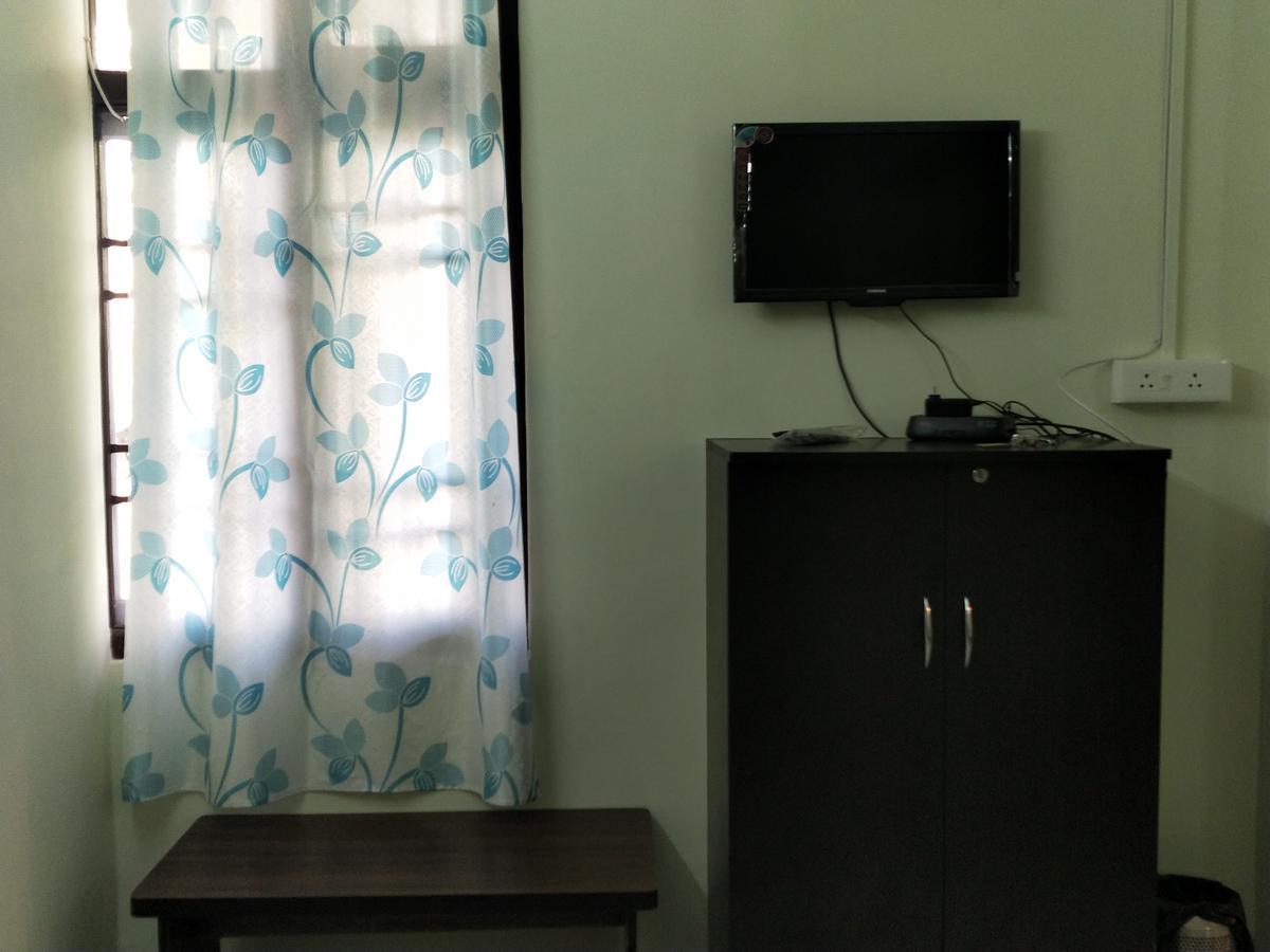 Hotel Pine Leaf Gangtok Bagian luar foto