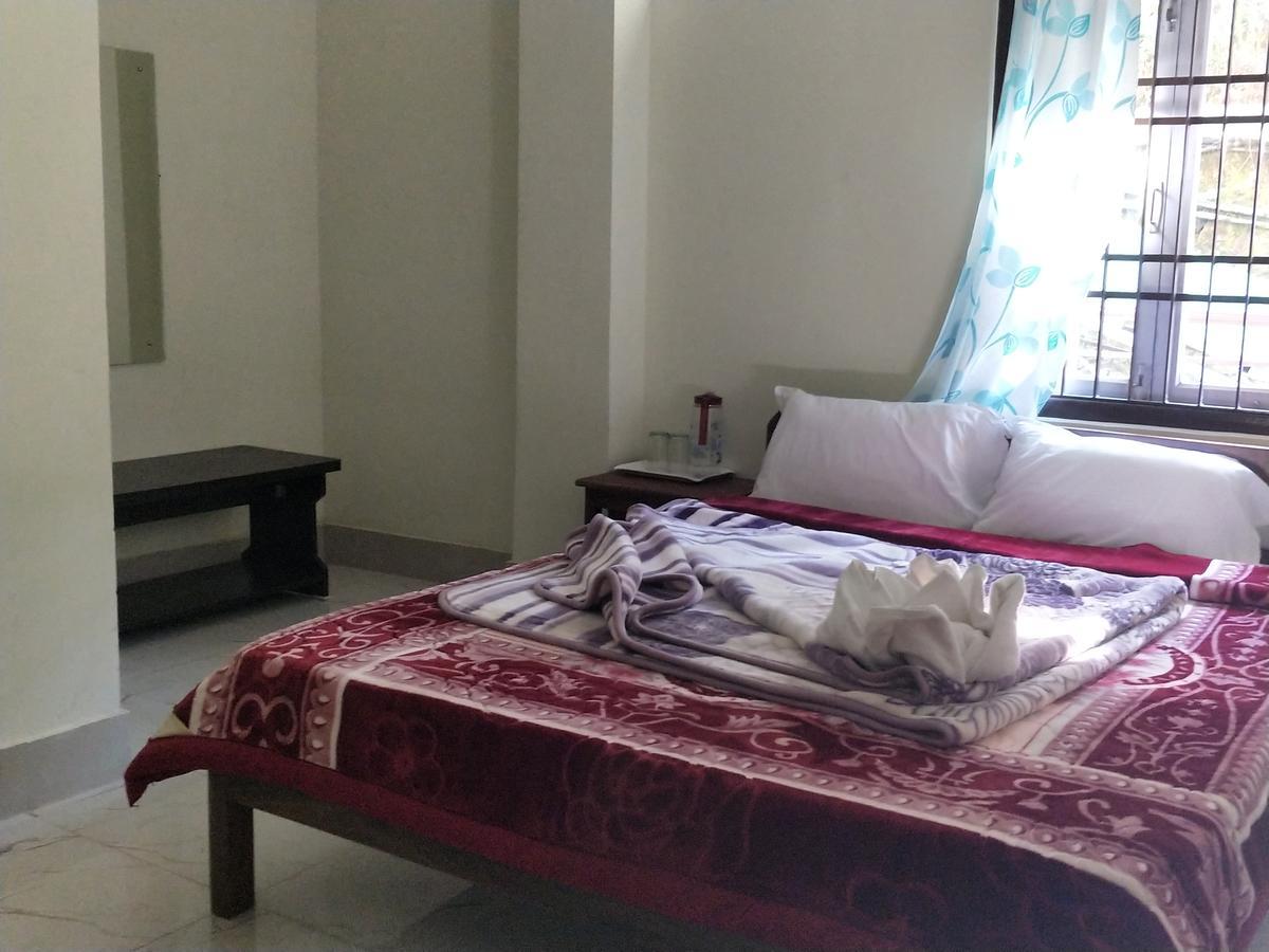 Hotel Pine Leaf Gangtok Bagian luar foto