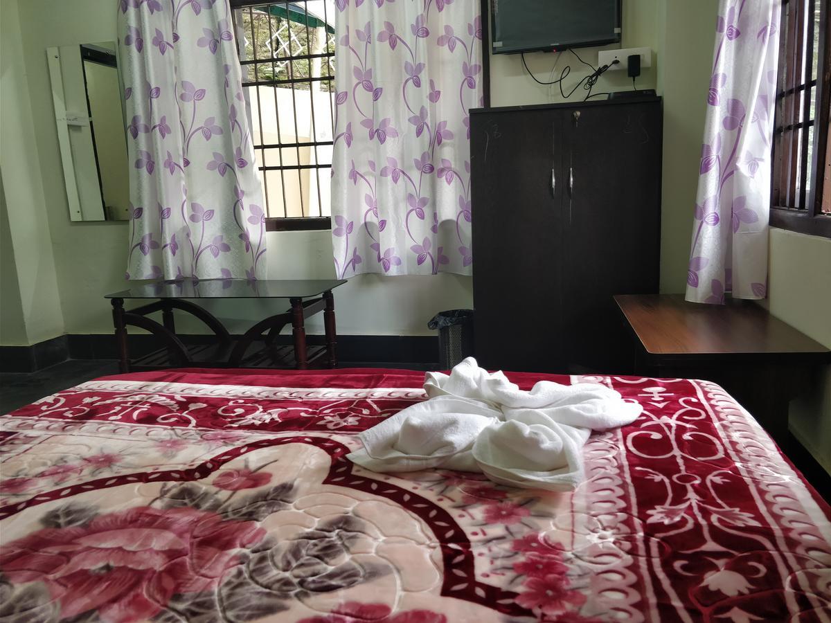 Hotel Pine Leaf Gangtok Bagian luar foto