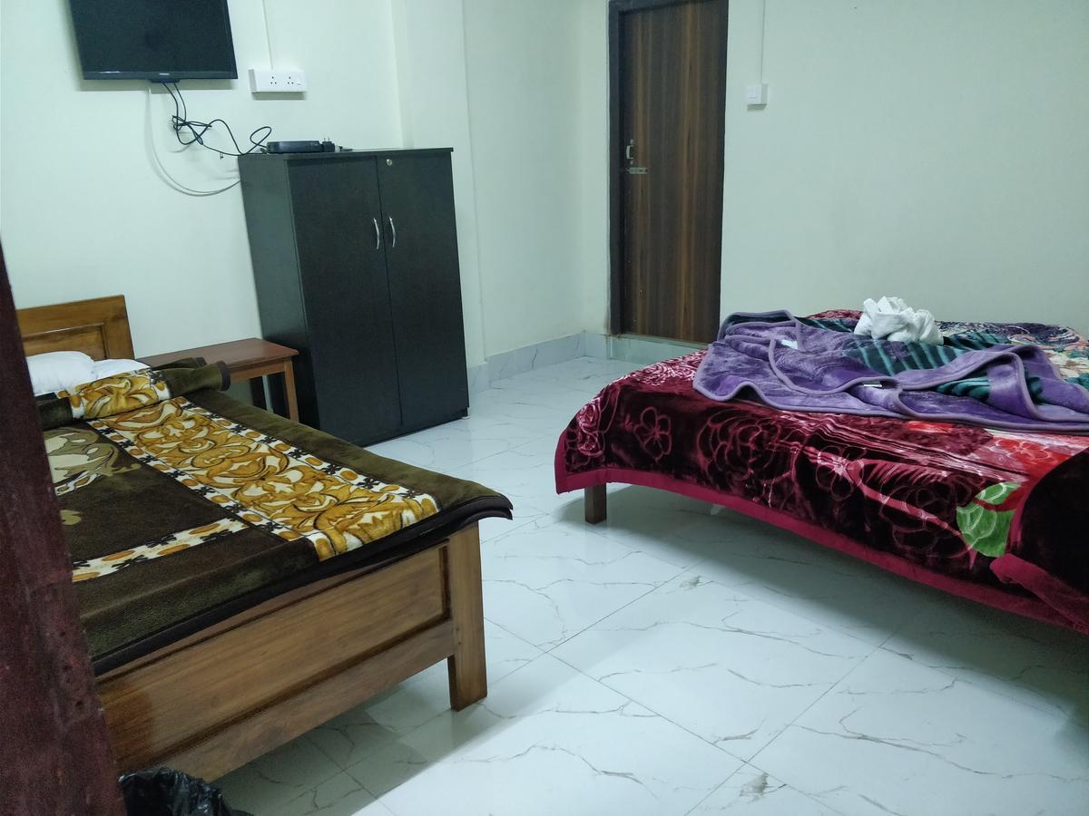 Hotel Pine Leaf Gangtok Bagian luar foto